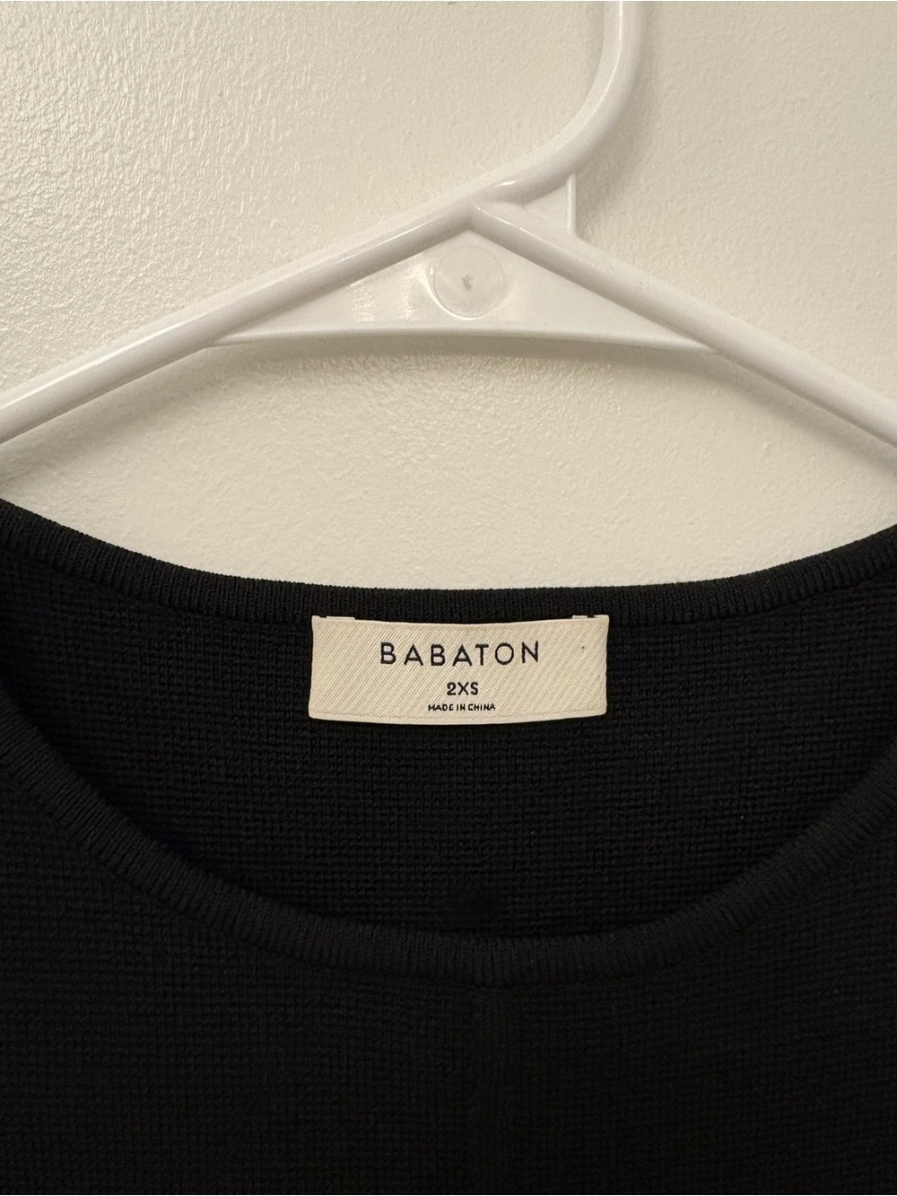 Babaton Black Ribbed Cropped Tank - Picture 2 of 3
